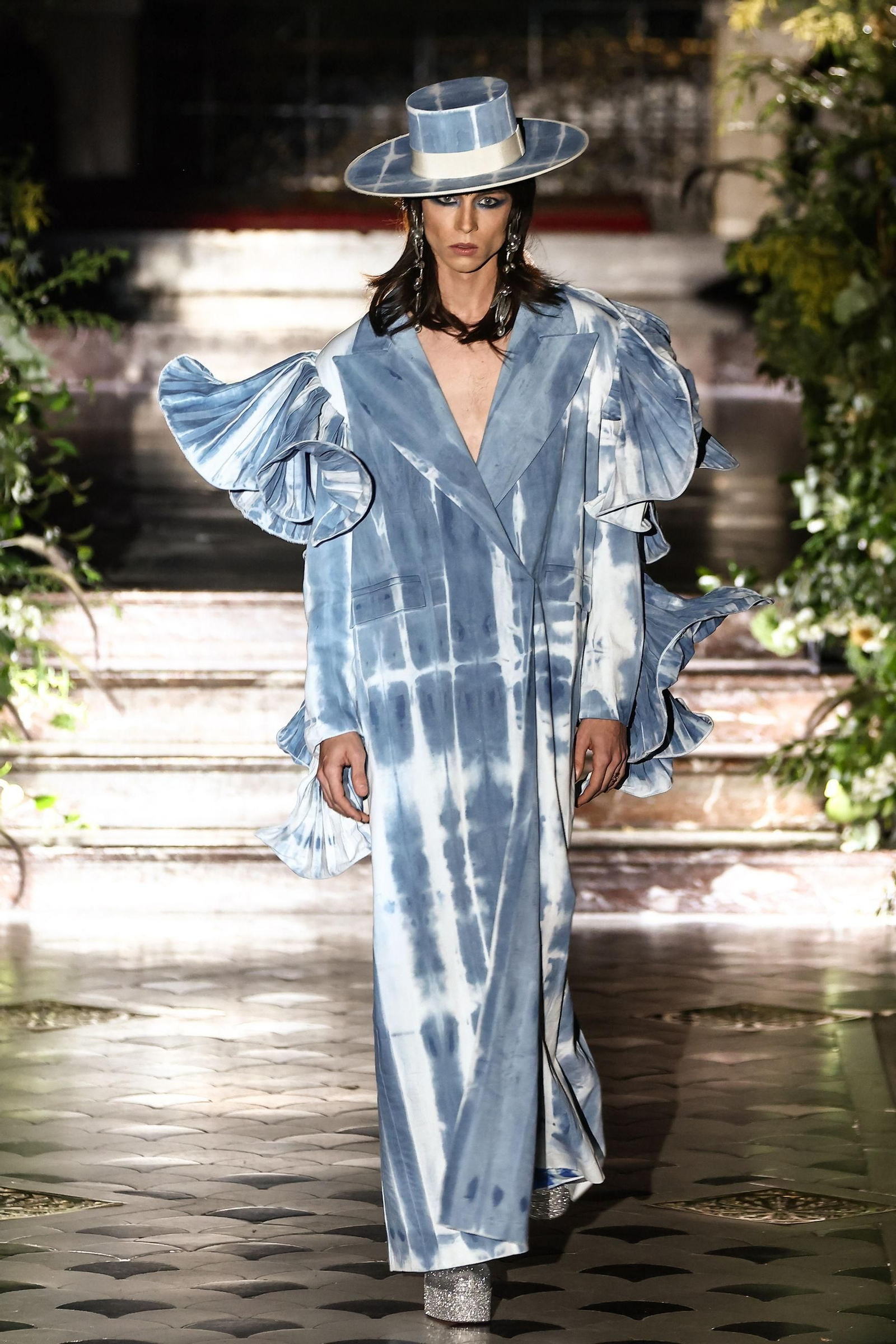 El desfile de Juana Martín en la Semana de la Alta Costura de París, en imágenes