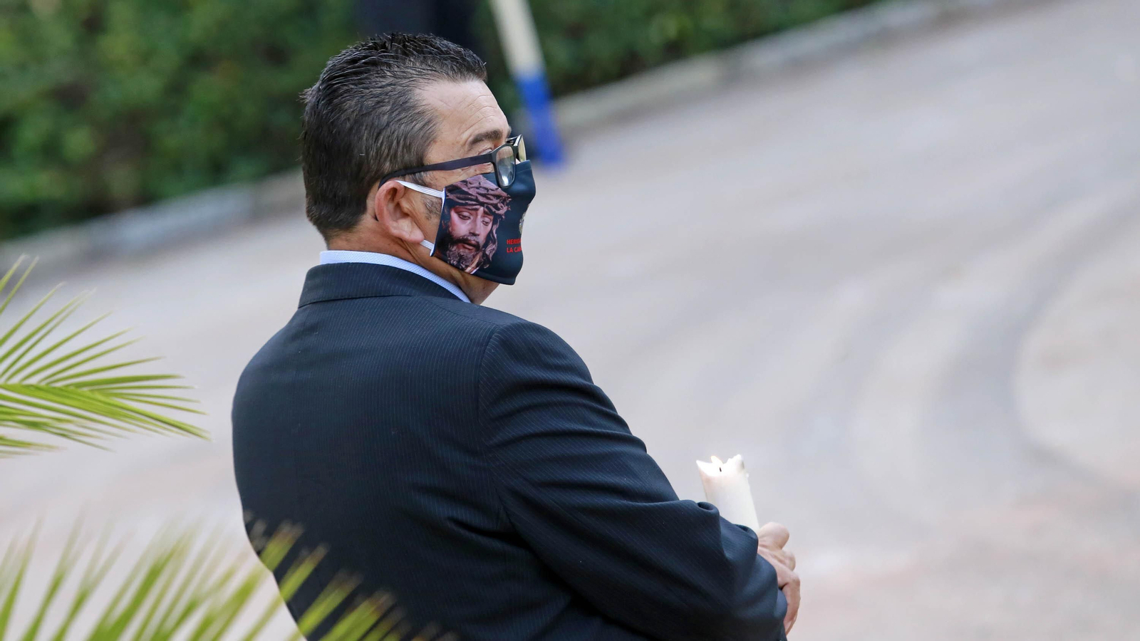 Imágenes del rosario de la Aurora de la Candelaria por los jardines de la Atalaya