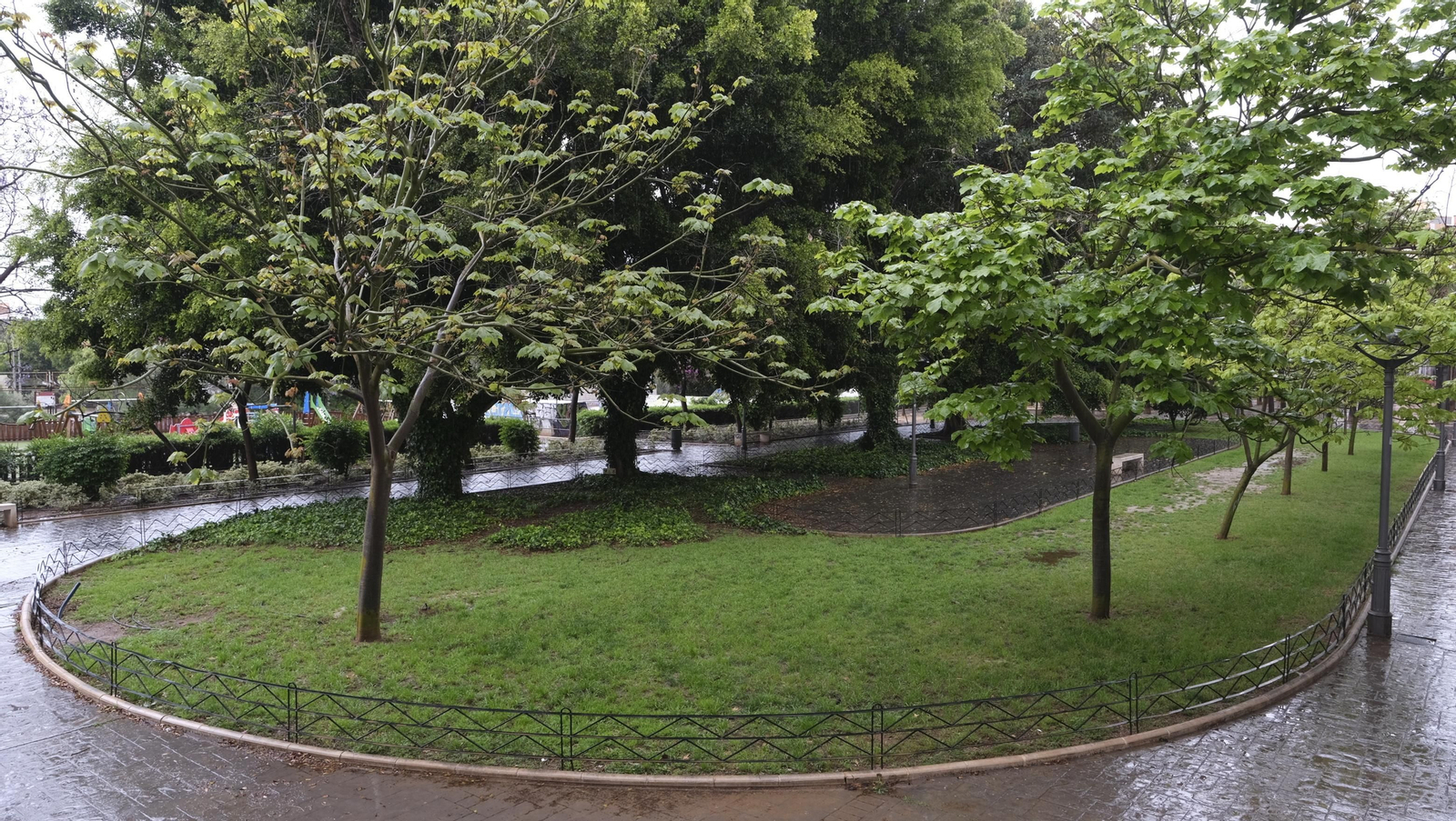 Imágenes de la lluvia en Almería.