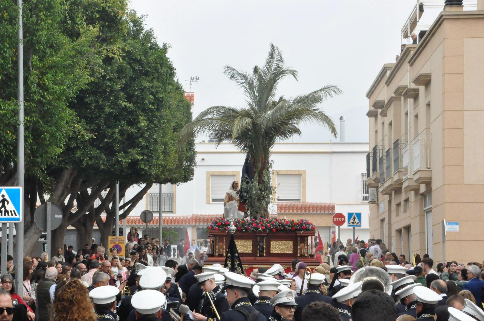 El Parador de las Hortichuelas vive con fervor su Semana Santa.
