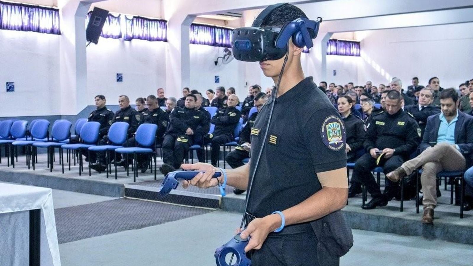 La Policía argentina emplea el set de realidad virtual.