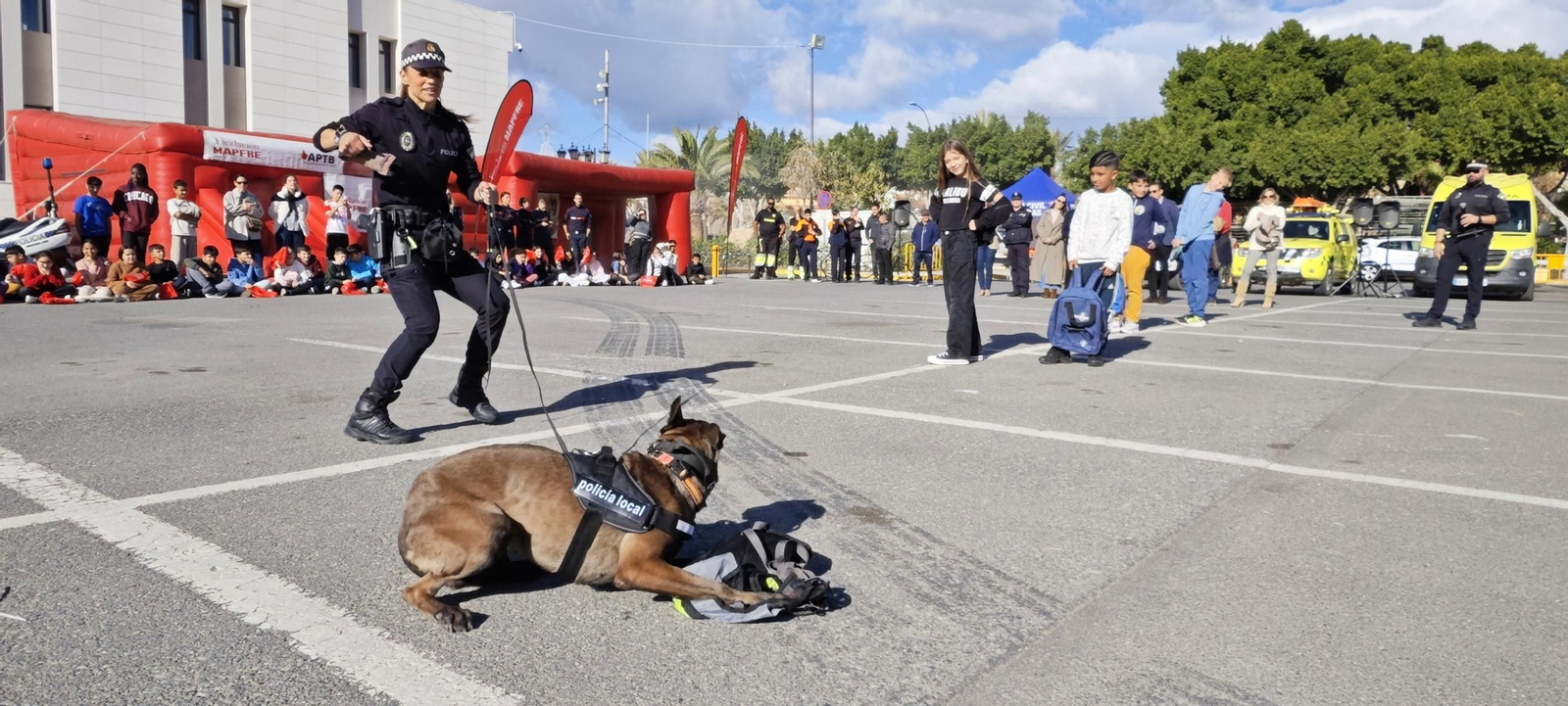 Vícar se convierte en un 'parque temático' de la seguridad para fomentar la prevención