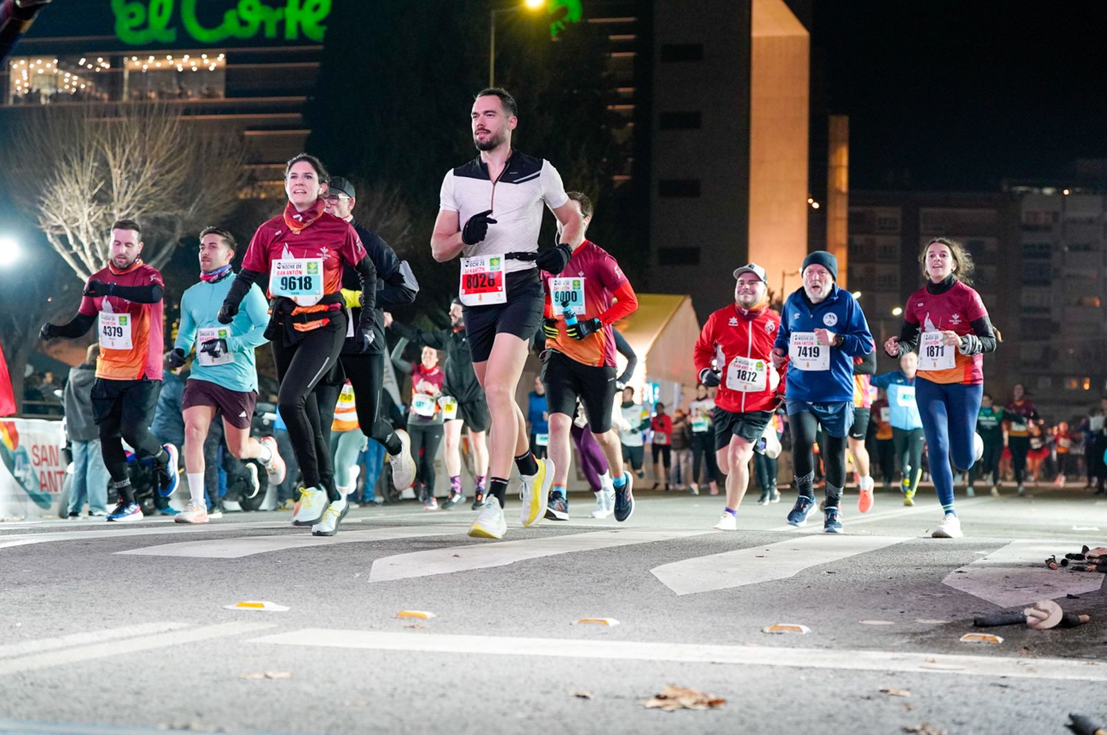 En imágenes: búscate en tu llegada a meta de la Carrera de San Antón 2026 (19)