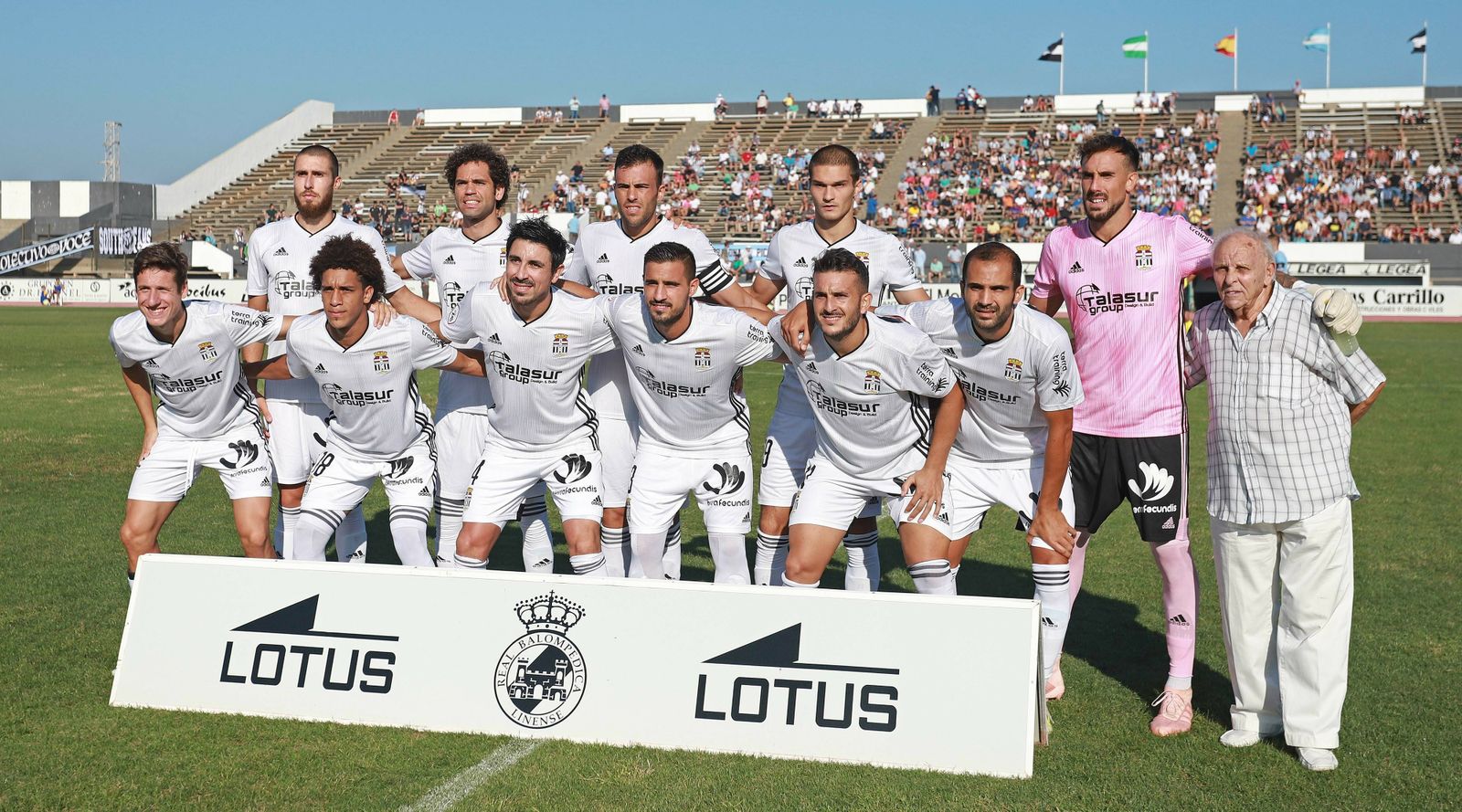 Formación inicial del Cartagena en el Municipal de La Línea en la primera vuelta