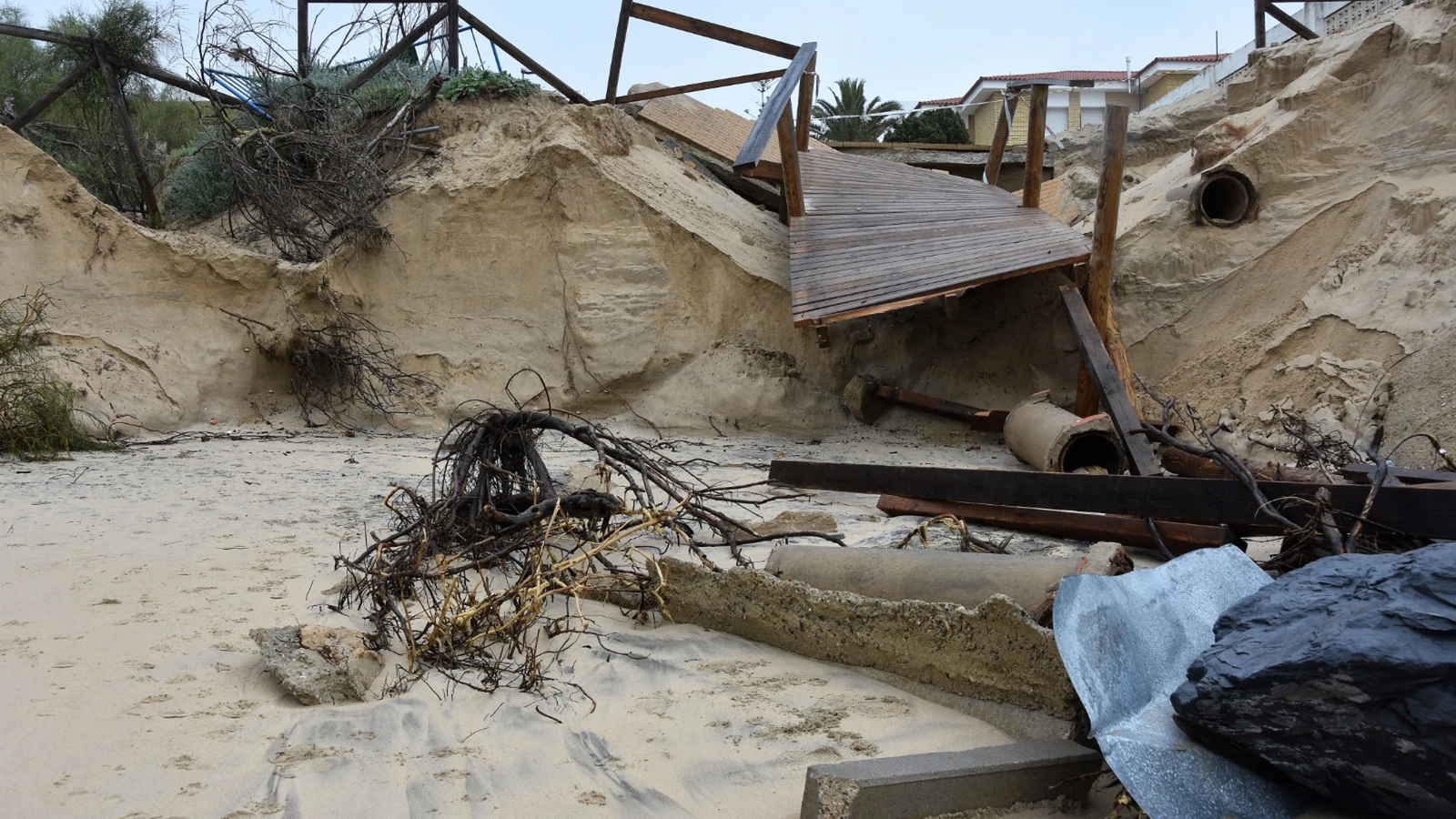 Daños en El Portil por el temporal.