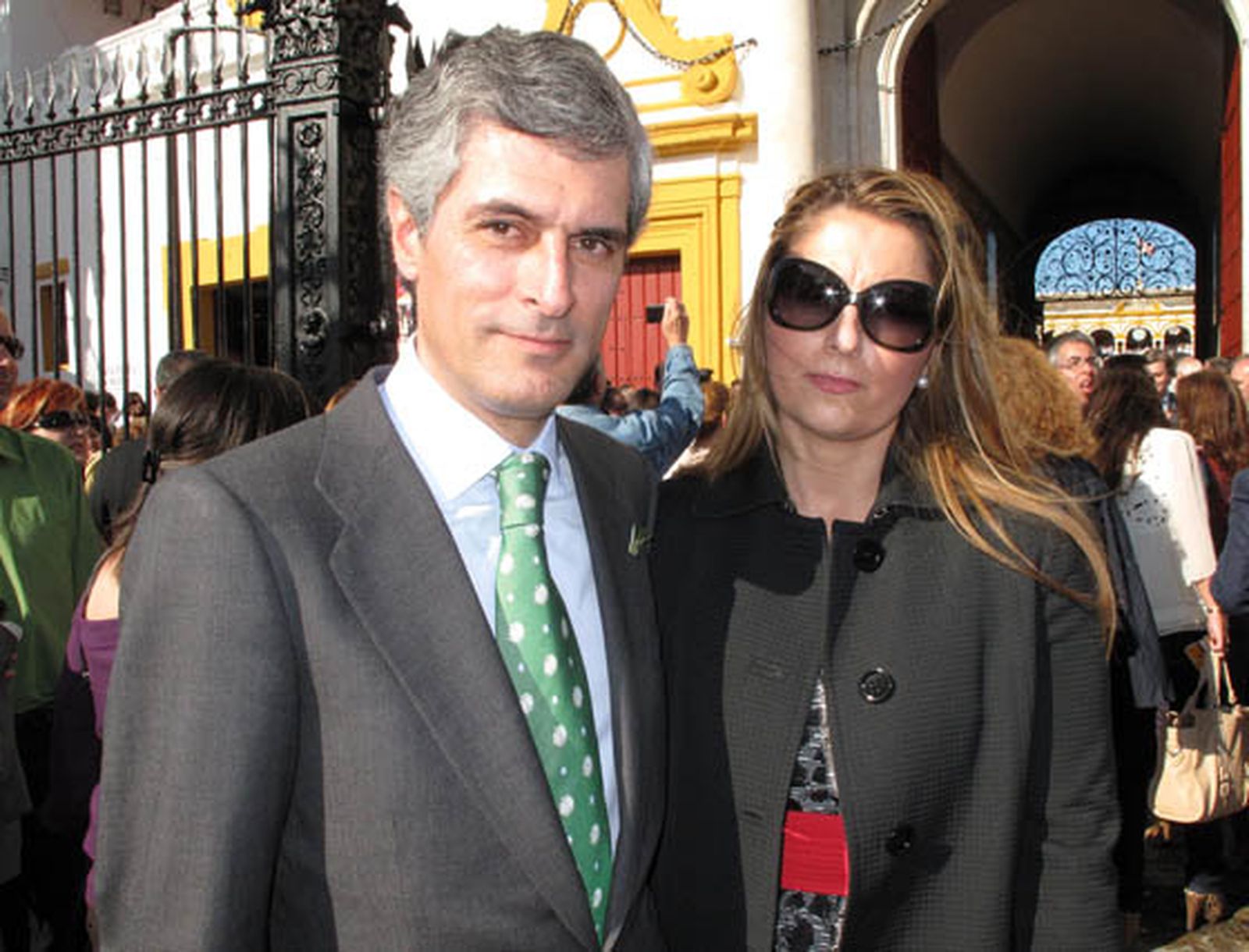 El político y abogado Adolfo Suárez Illana, con su esposa, Isabel Flores.

Foto: Victoria Ramírez