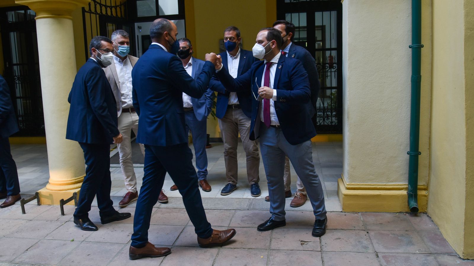 Fotos de la reunión del secretario de estado para la UE y los aalcaldes del Campo de Gibraltar