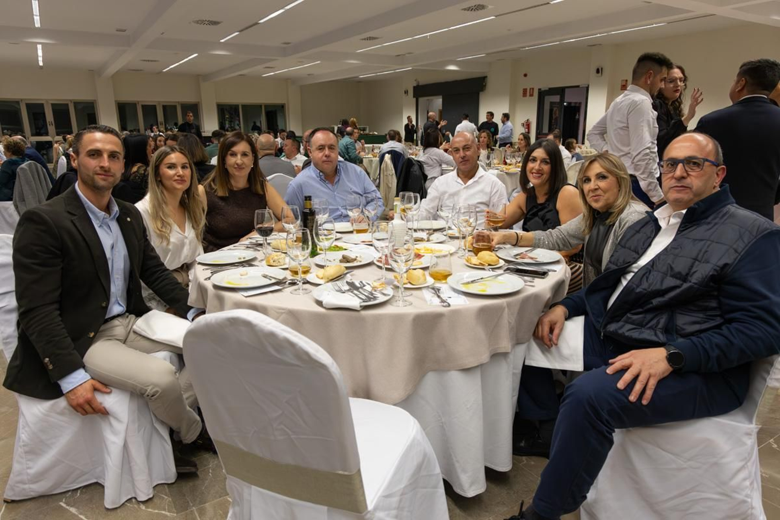 VII cena solidaria de la Asociación para la Lucha contra las Enfermedades de la Sangre (ALES), en imágenes