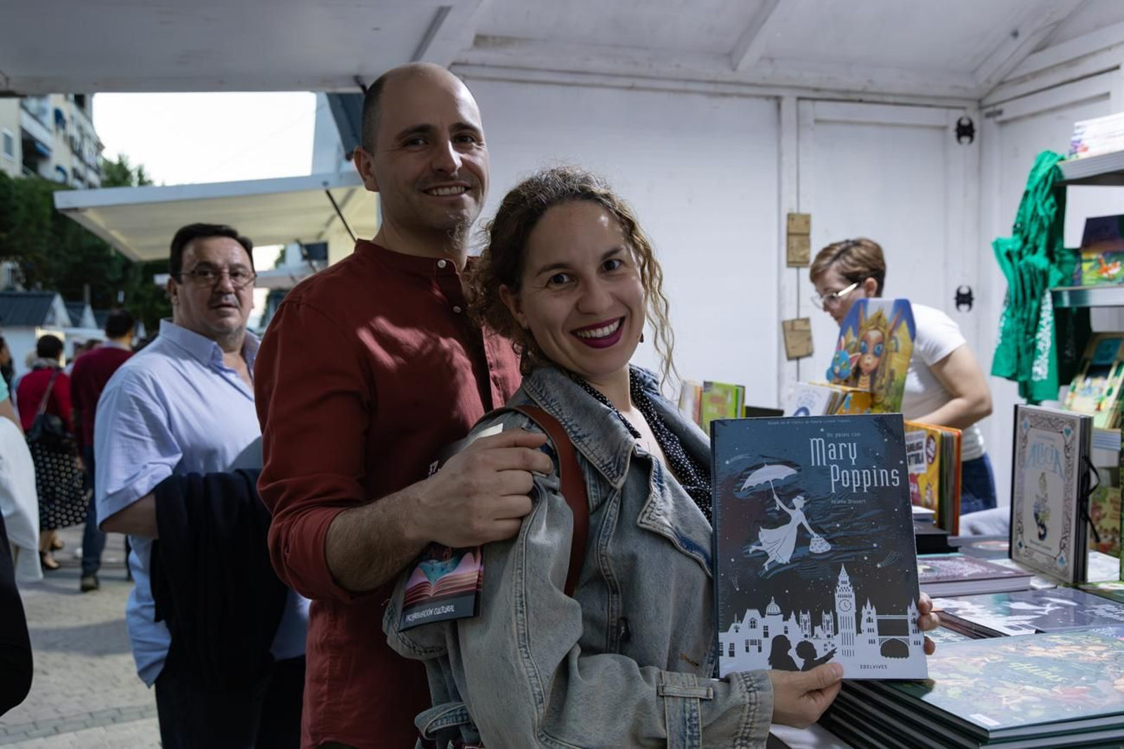 En imágenes: casetas y ambiente de la Feria del Libro de Jaén