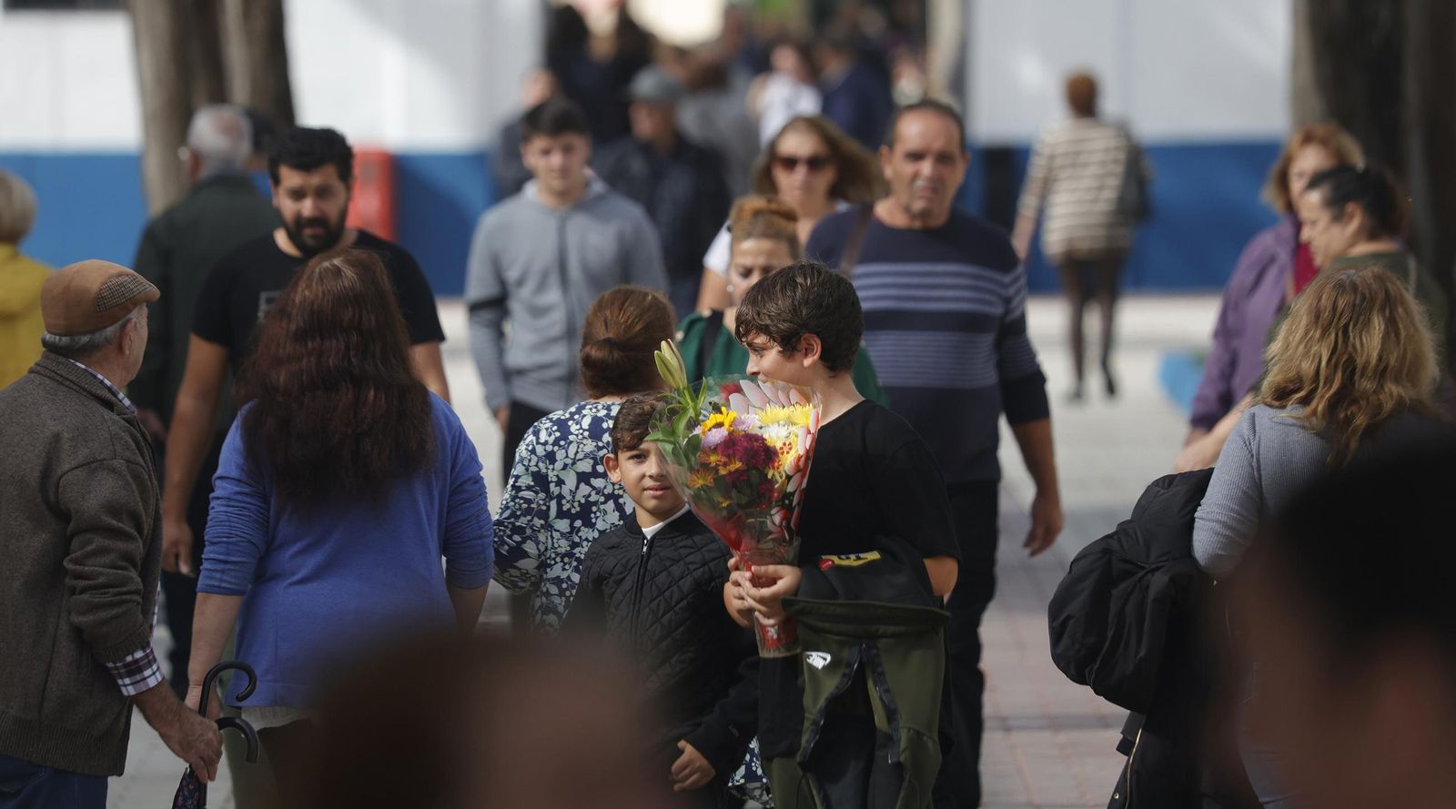 Fotos del Día de Todos Los Santos en el cementerio de La Línea