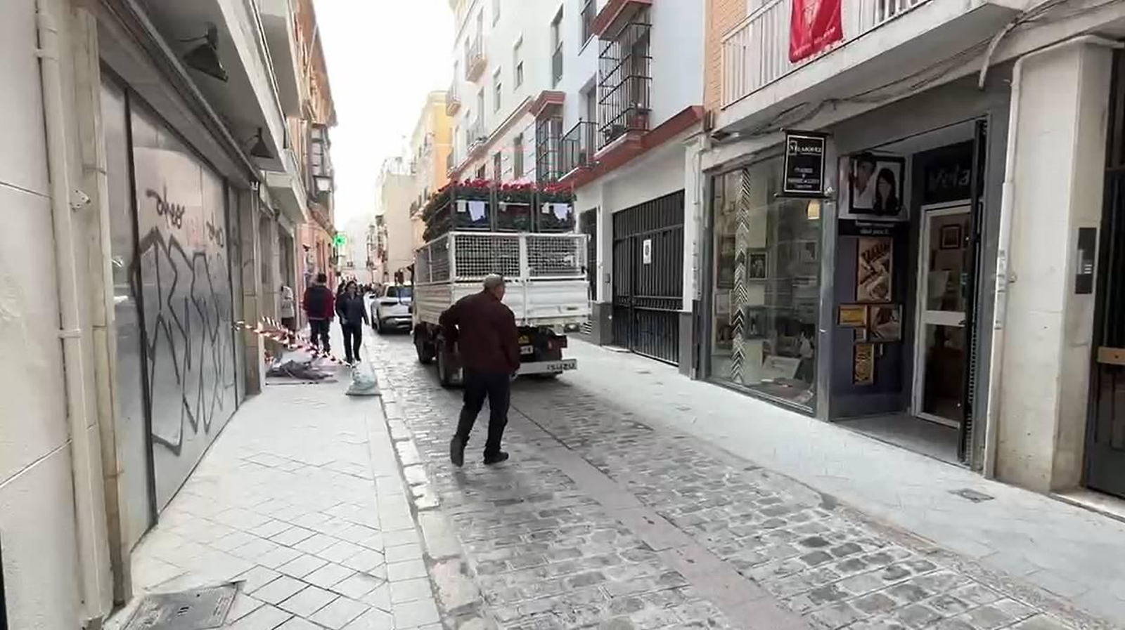 La calle Zaragoza recupera el tráfico