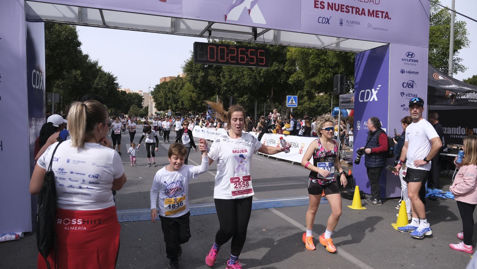 Imágenes de la Carrera de la Mujer 2023 en Almería