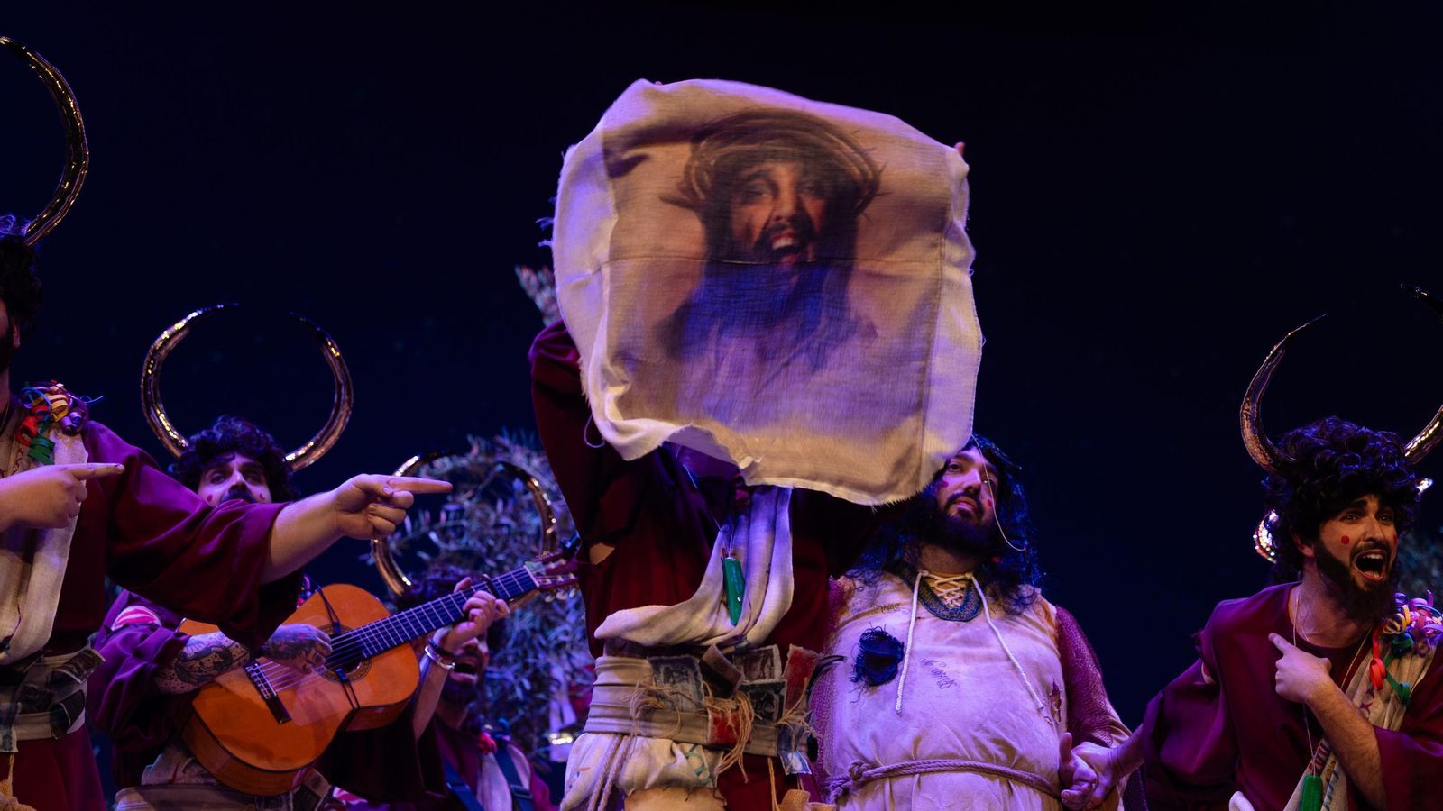 Búscate entre las mejores imágenes de la decimonovena sesión de preliminares del COAC 2025