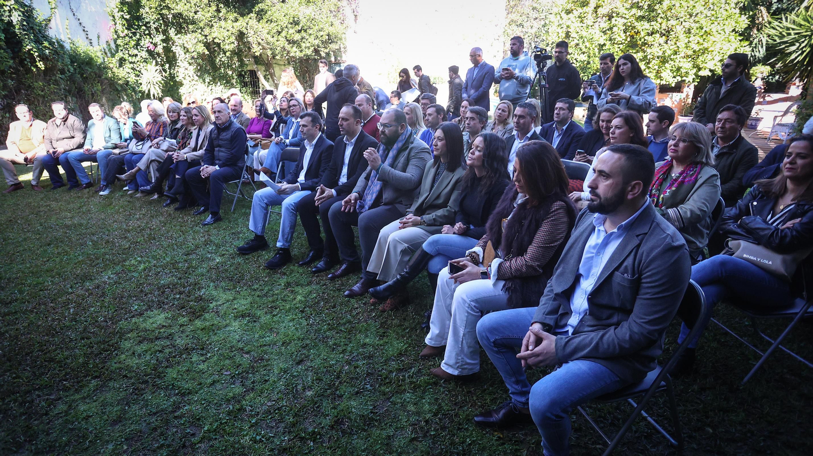 Alcaldesas y alcaldes del PP de la provincia en un acto en Jerez