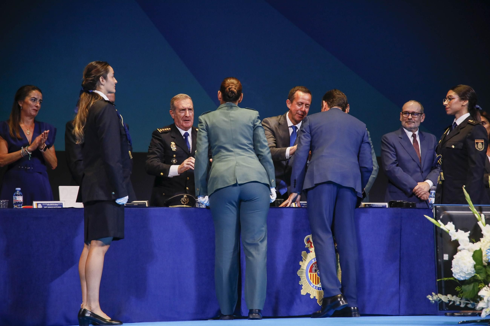 Las imágenes de la celebración del Patrón de la Policía Nacional en Almería, los Santos Ángeles Custodios