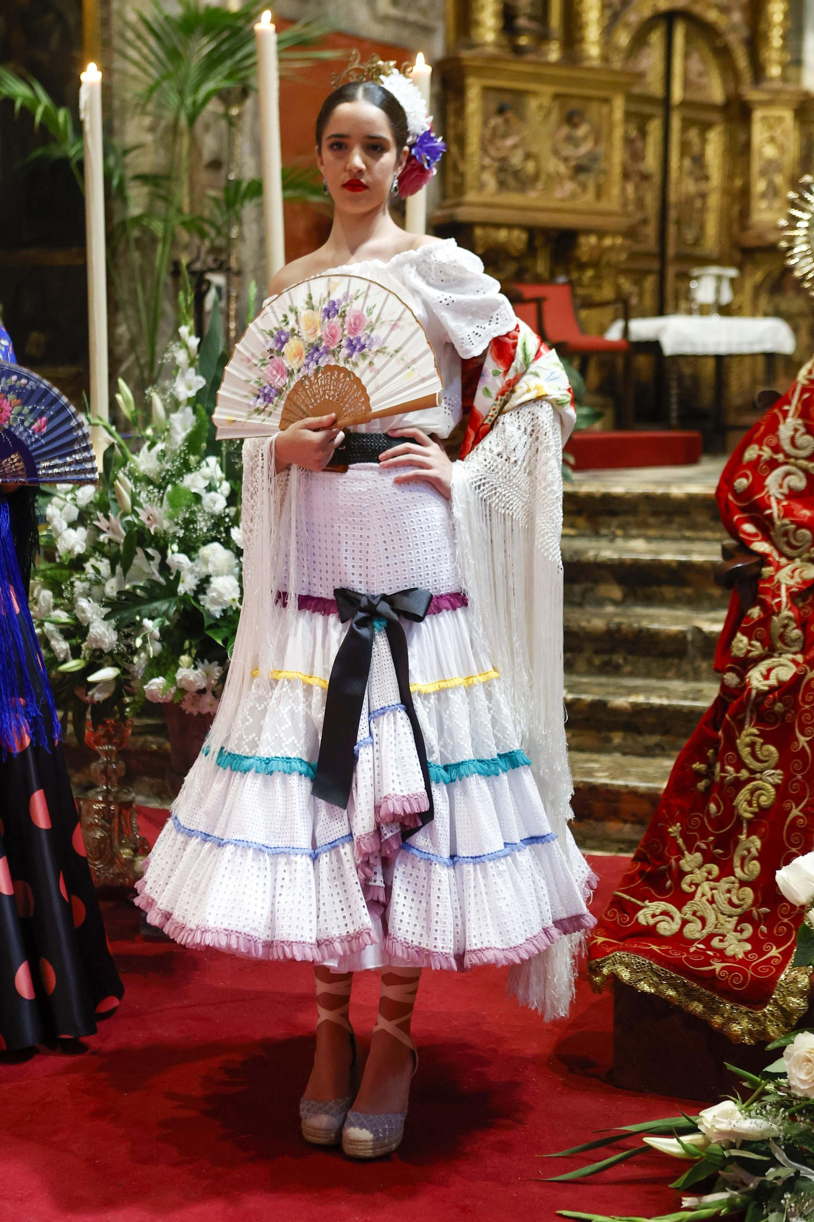 Broche flamenco en Santa Ana para terminar  la Velá