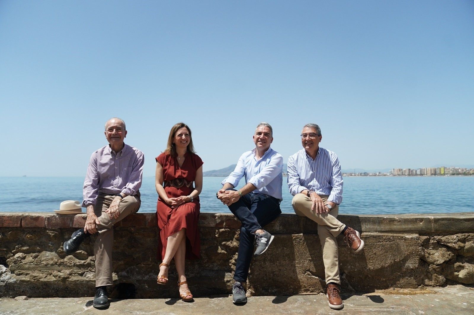 De la Torre, Navarro, Bendodo y Salado en los Baños del Carmen.