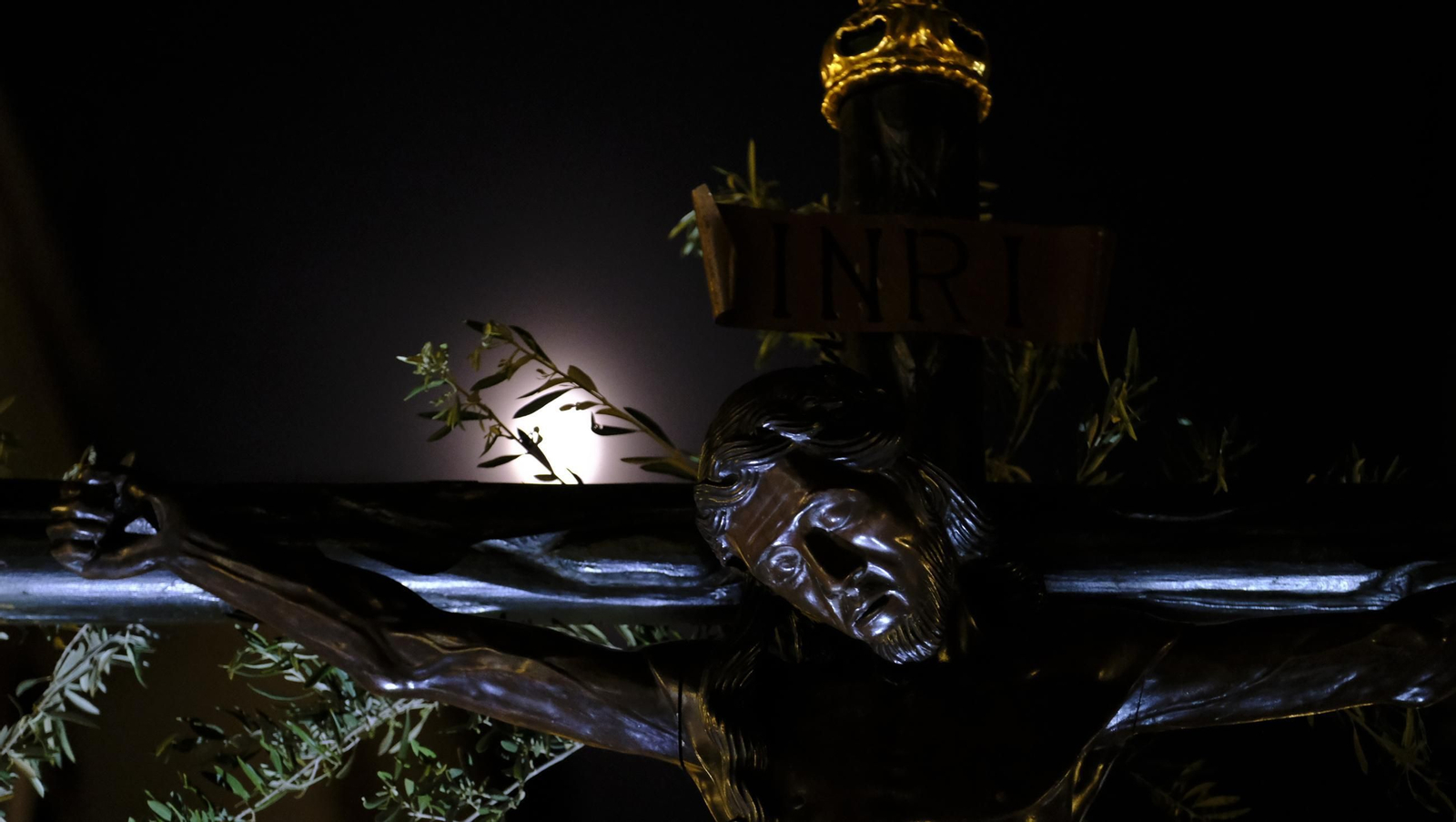 Vía Crucis del Cristo de la Escucha en la Semana Santa de Almería 2025