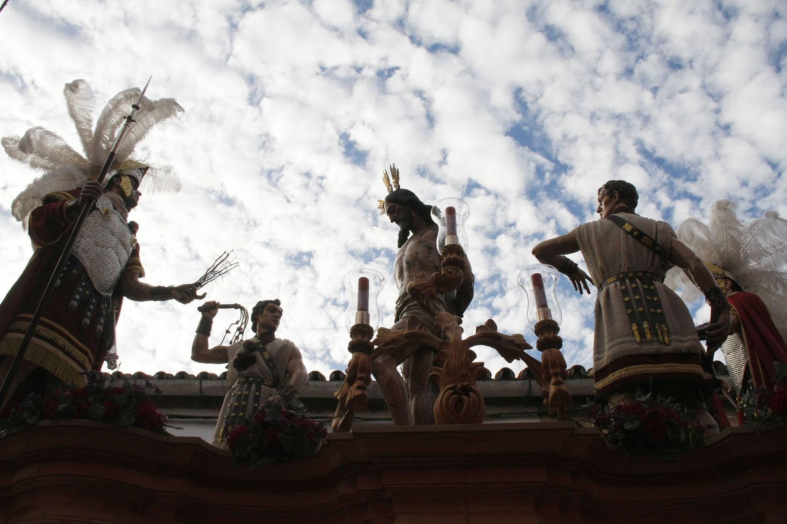 Una bonita imagen del paso de misterio de La Flagelación.