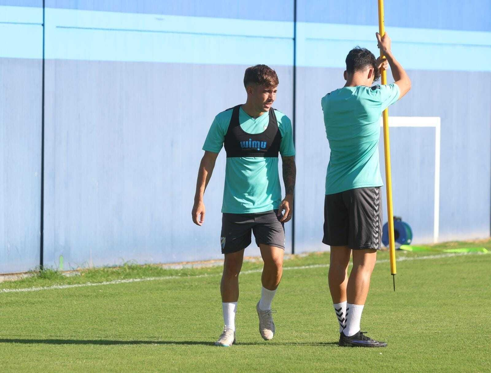 El Málaga suda antes de 'encerrarse' en Estepona