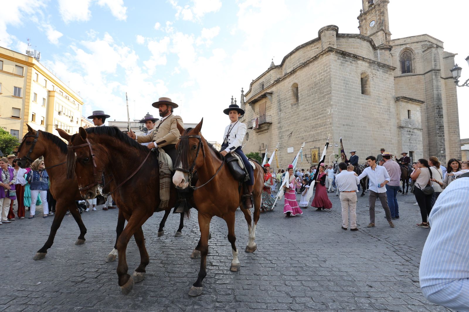 Llegada de la Hermandad del Rocío de Jerez a Santo Domingo