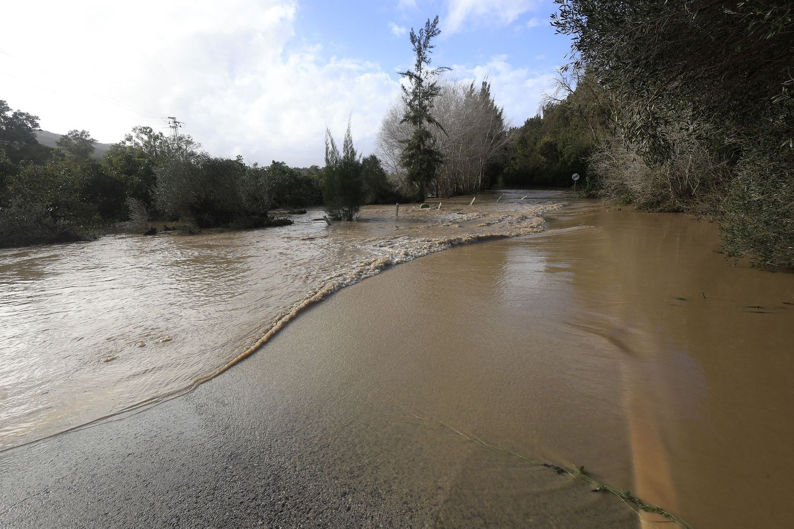 Fotos de las inundaciones y efectos de la borrasca Leonardo en Jimena y Tesorillo