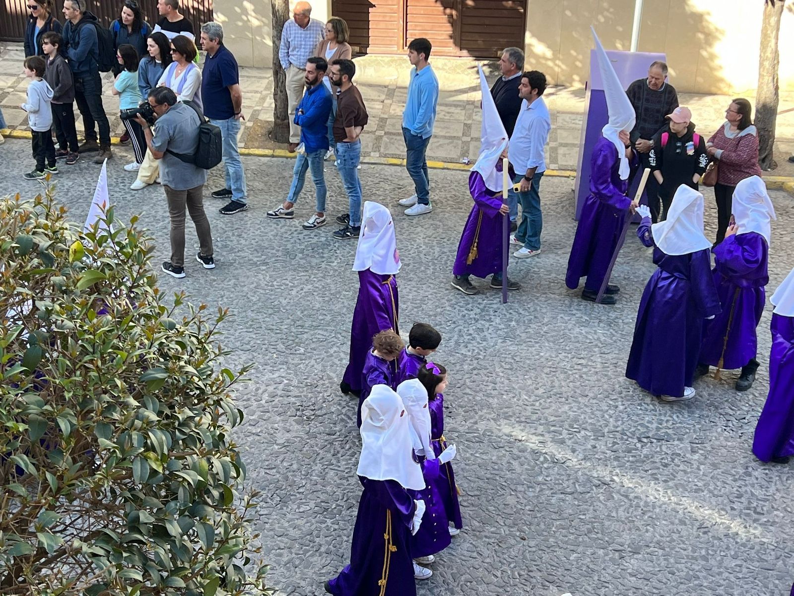 Viernes Santo en Priego de Córdoba: la subida al Calvario del Nazareno, en imágenes