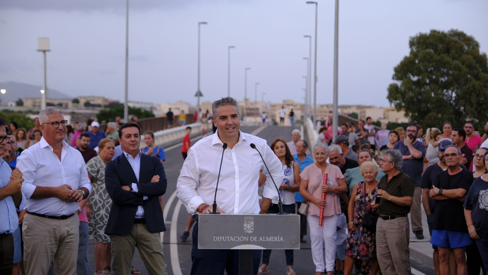 Imágenes de la inauguración del puente que une Huércal de Almería y Viator