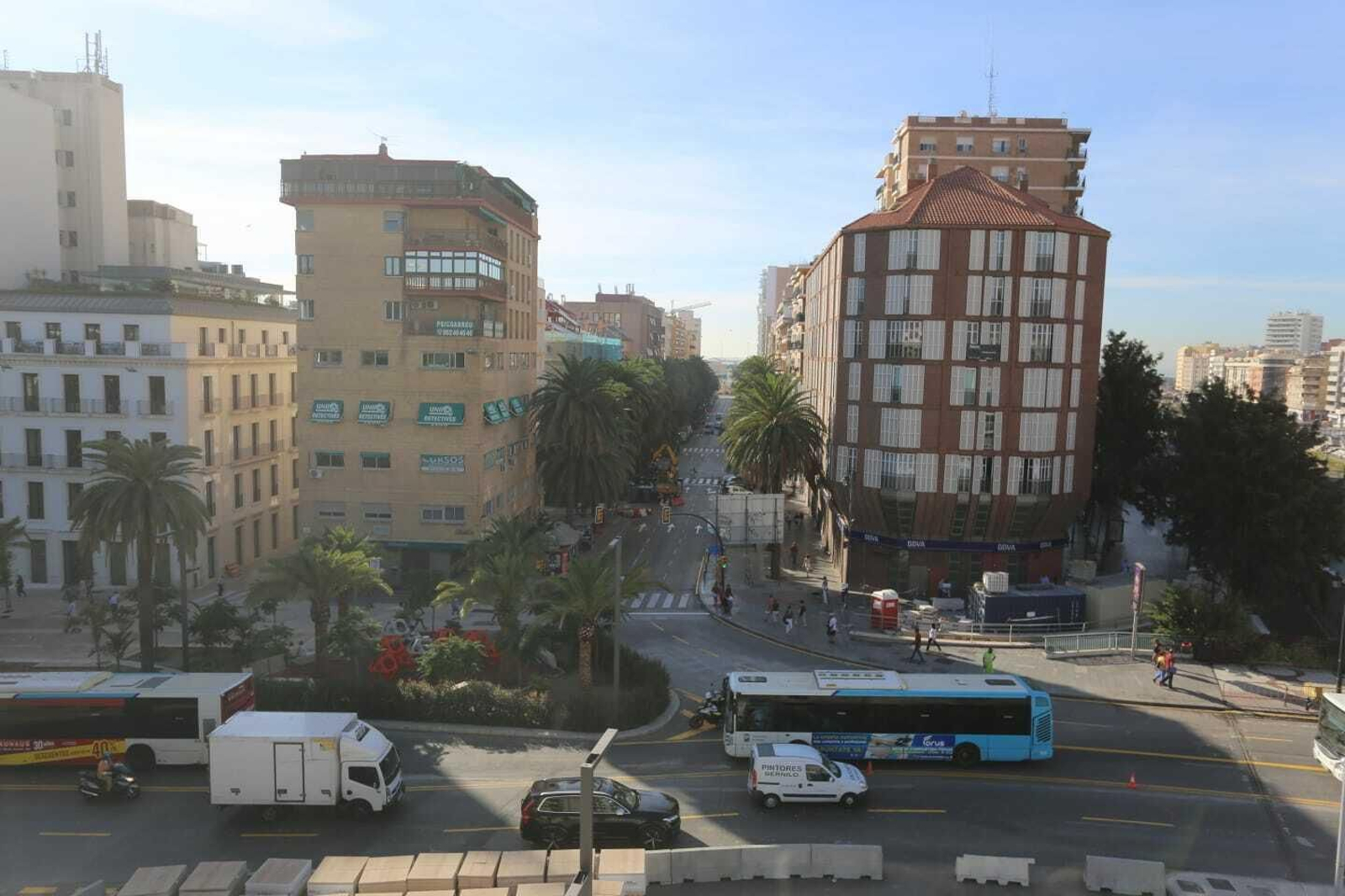 Fotos de la reapertura al tráfico de la Avenida de Andalucía y la Alameda de Colón