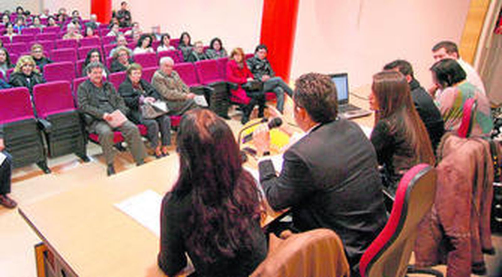 Primera asamblea de SOS Bebés Robados, a la que asistió un buen número de afectados el pasado 19 de diciembre.