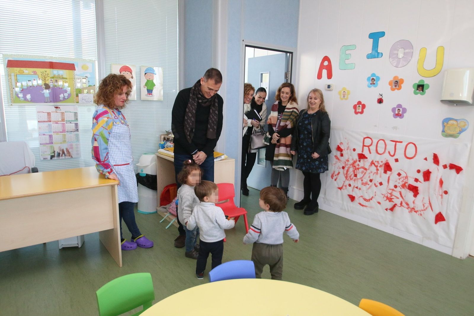 El delegado de Educación ha visitado la Escuela Infantil Mediterráneo en la capital.