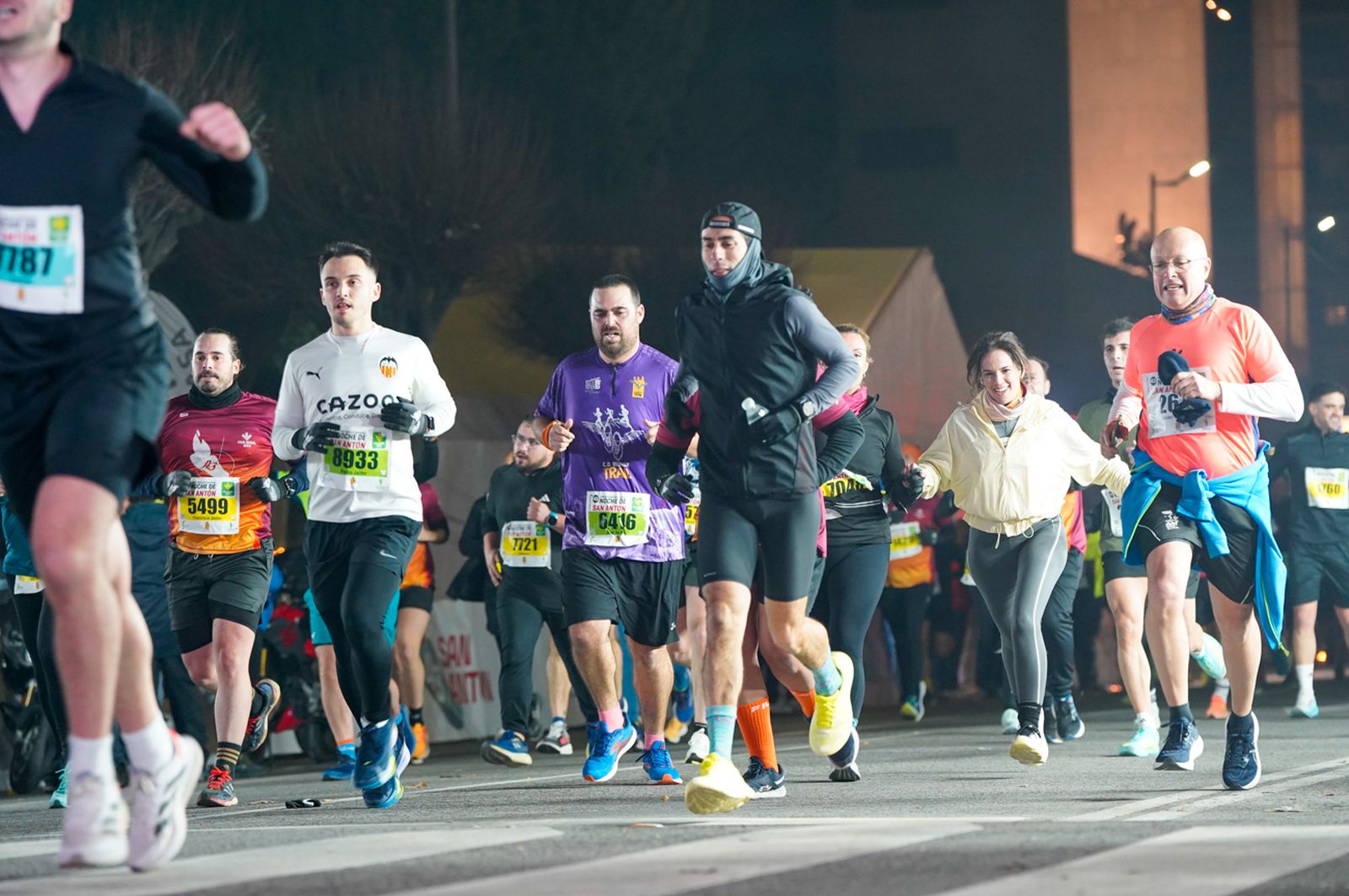 En imágenes: búscate en tu llegada a meta de la Carrera de San Antón 2026 (13)