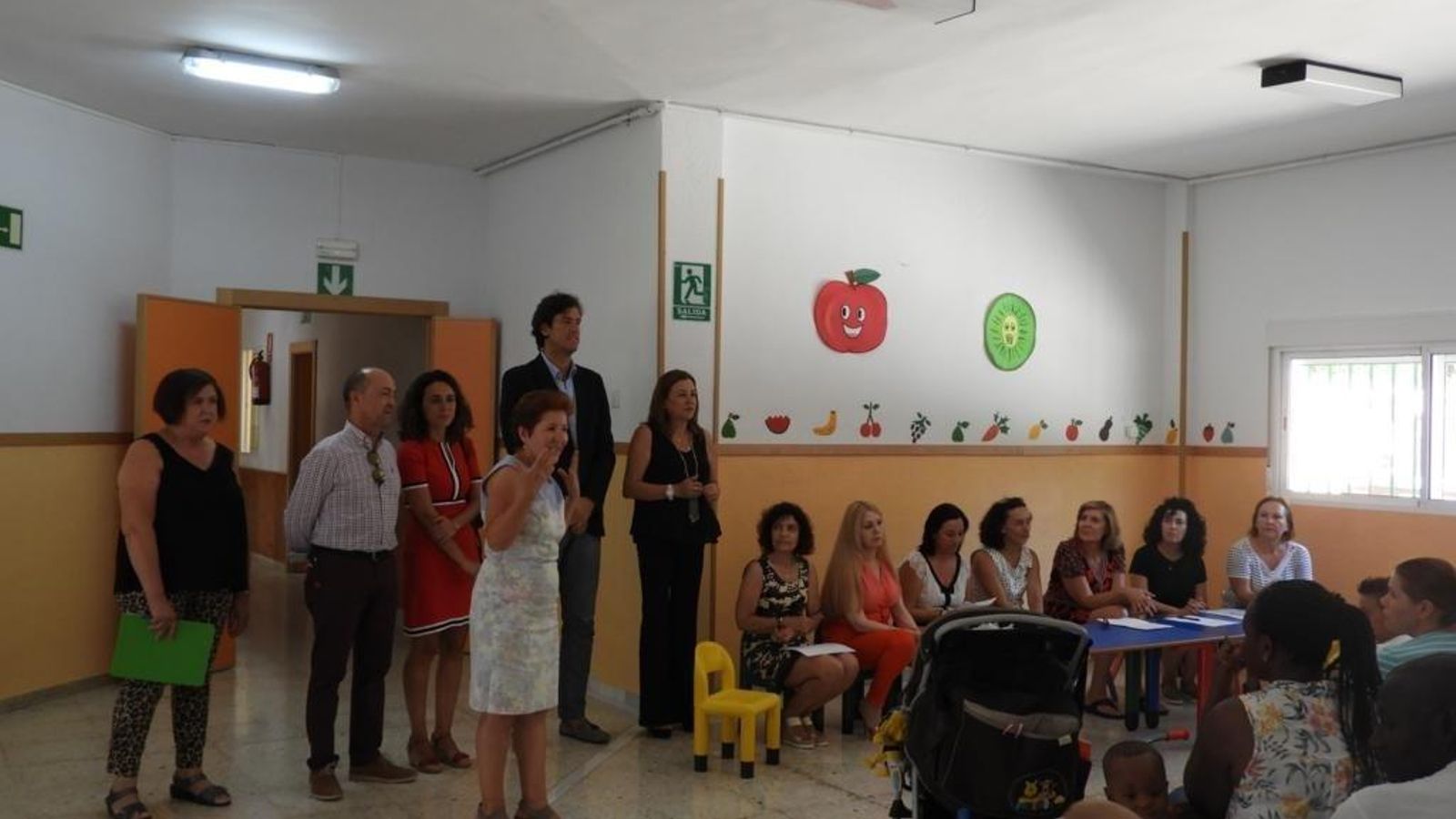 La delegada inaugura el curso en una escuela infantil de Roquetas de Mar
