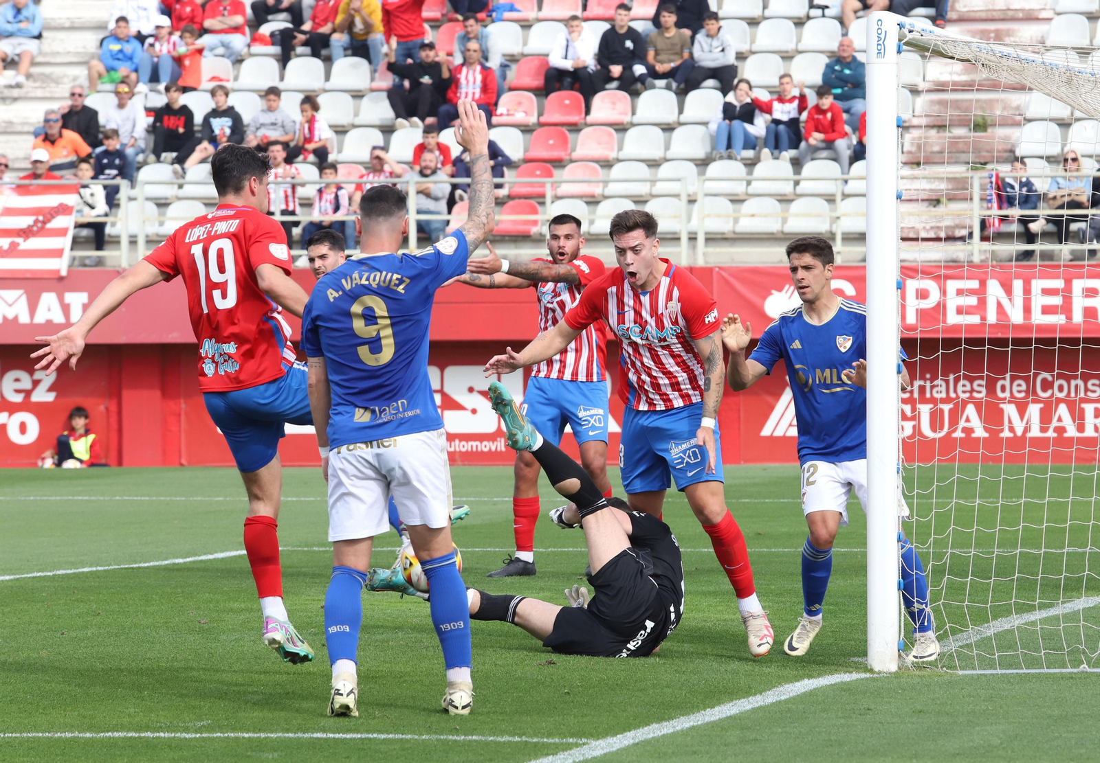 Fotos del Algeciras CF-Linares de Primera Federacion