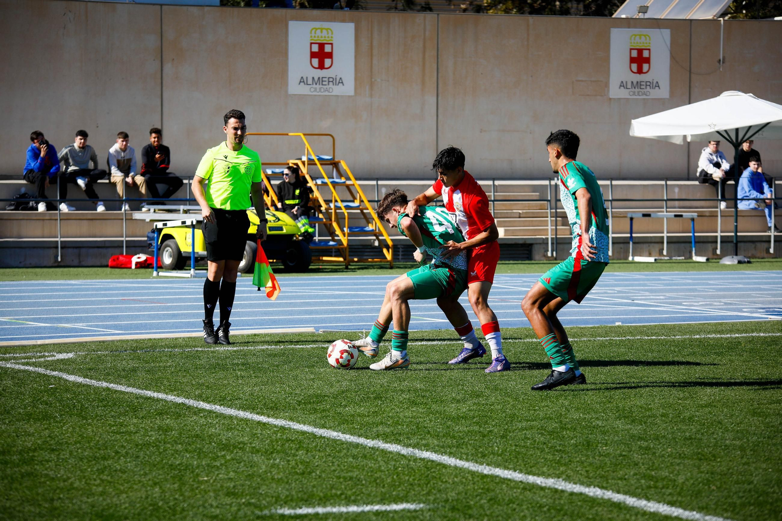 Las imágenes de Segunda RFEF entre Almeria B y recreativo de Granada