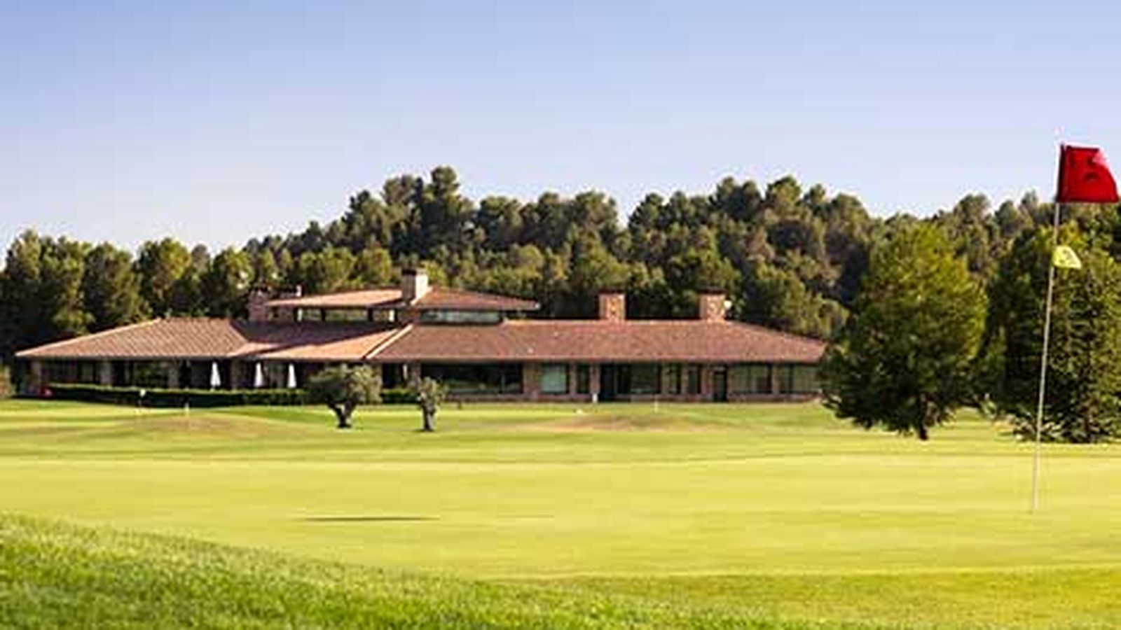 Imagen de archivo de un campo de golf.