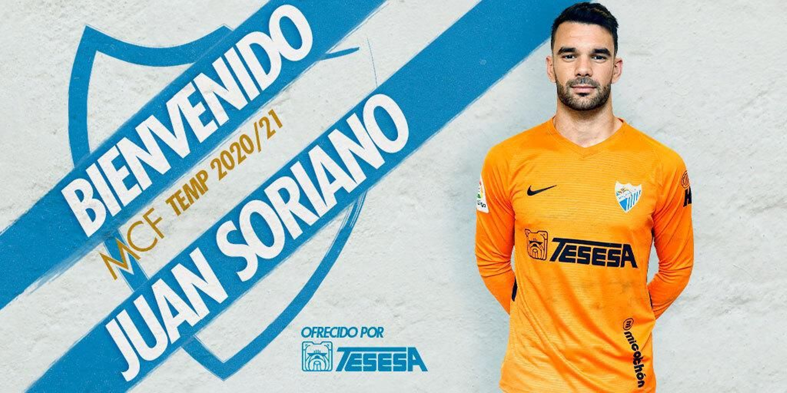 Juan Soriano posa ya como futbolista del Málaga.