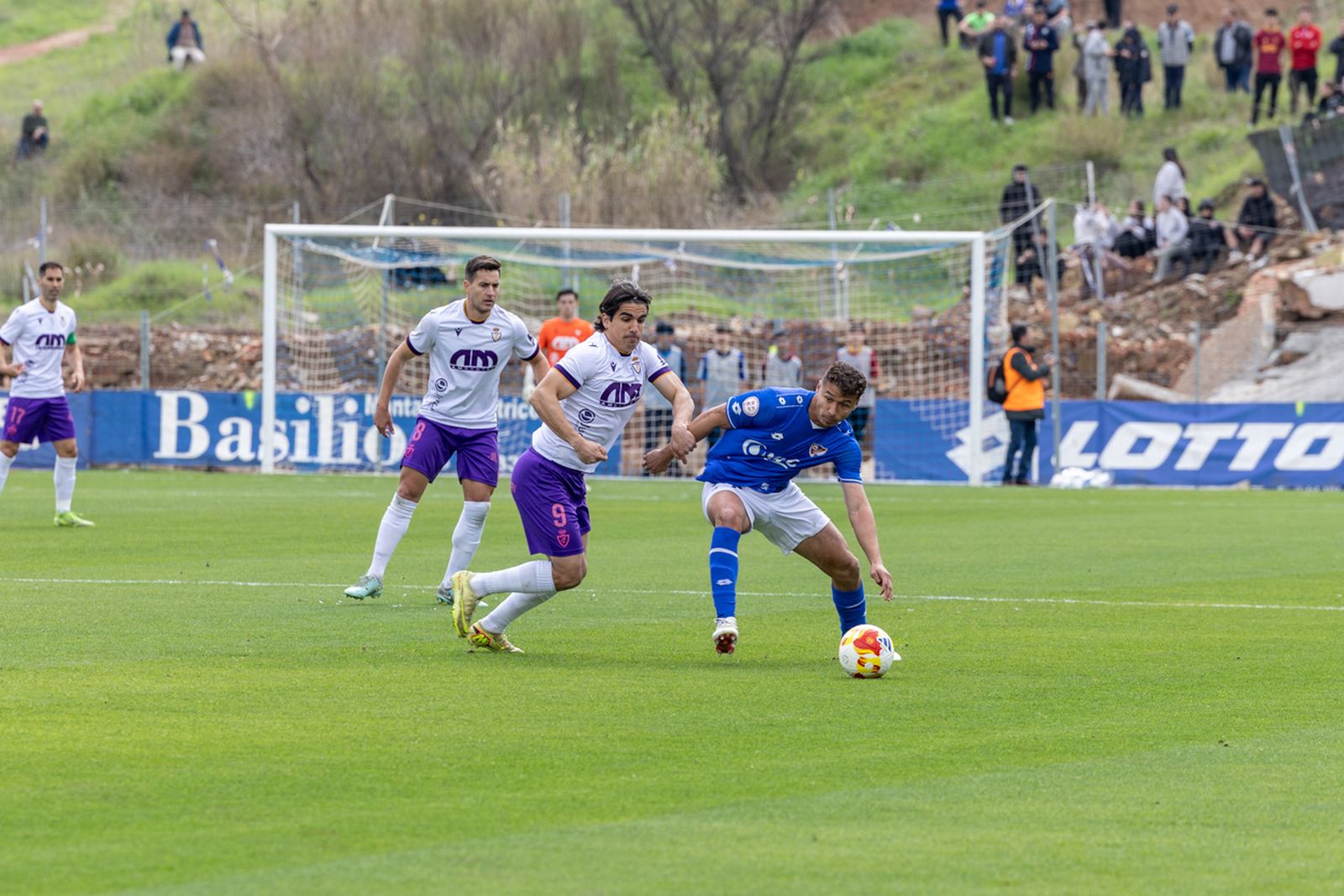 Las mejores imágenes del empate en el derbi entre Linares Deportivo y Real Jaén