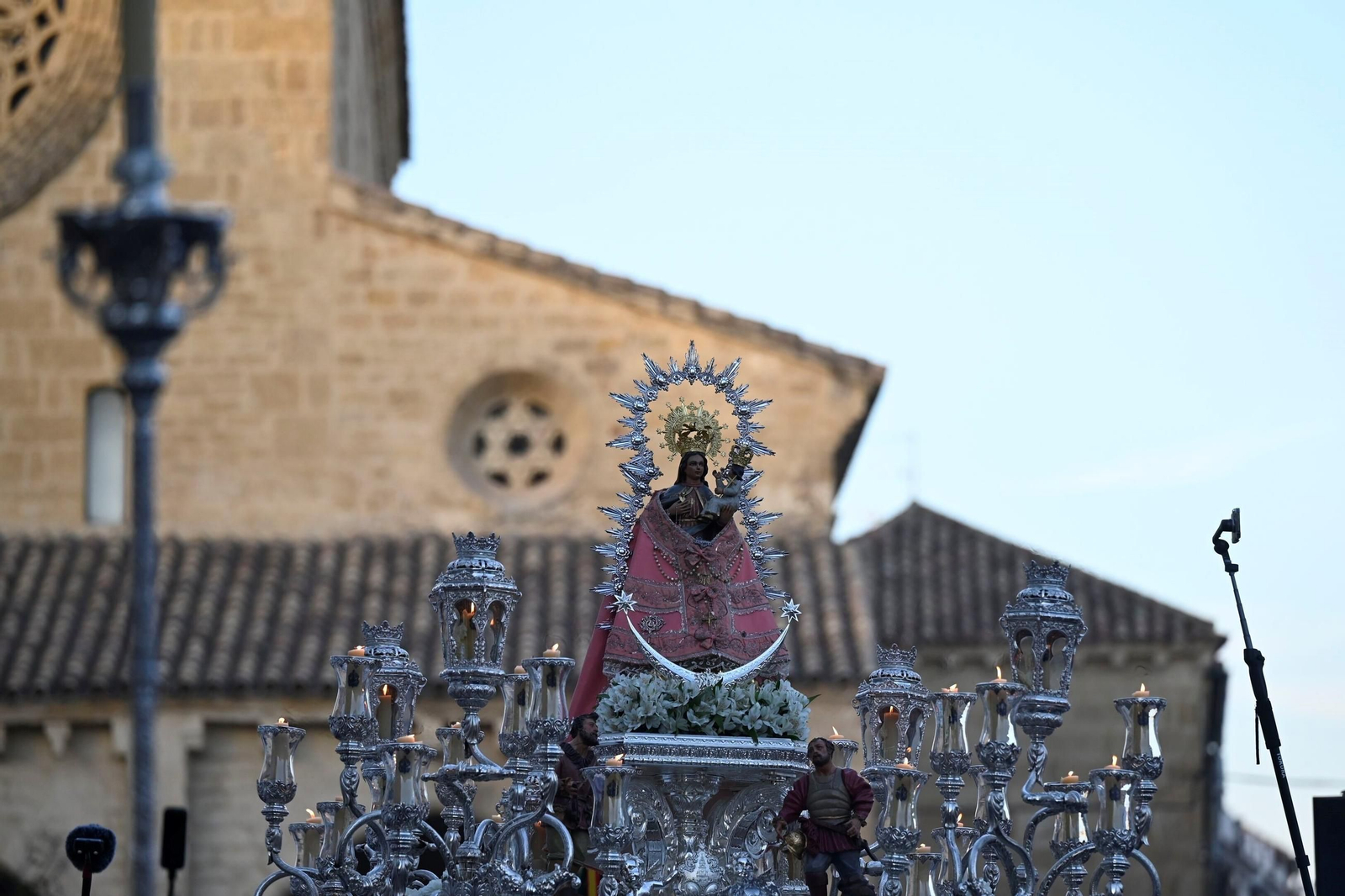 La procesión de la Virgen de Villaviciosa de Córdoba, en imágenes