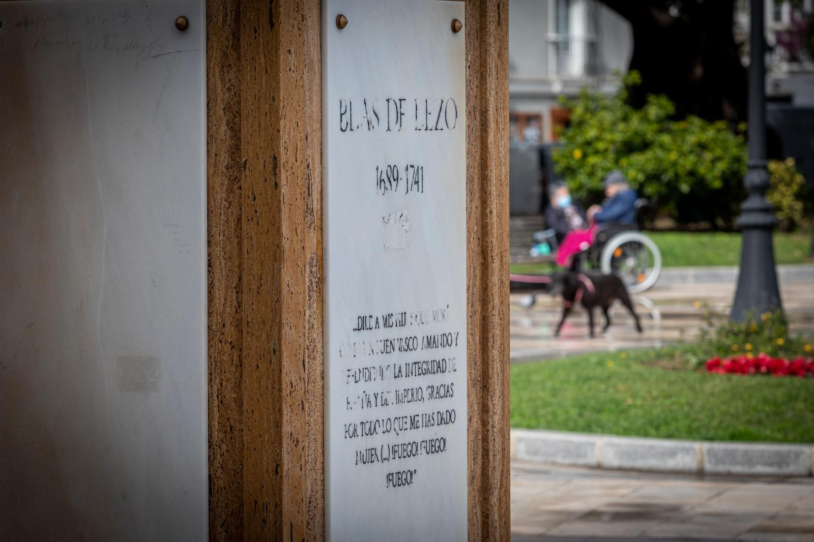 Cádiz, imágenes de una ciudad descuidada