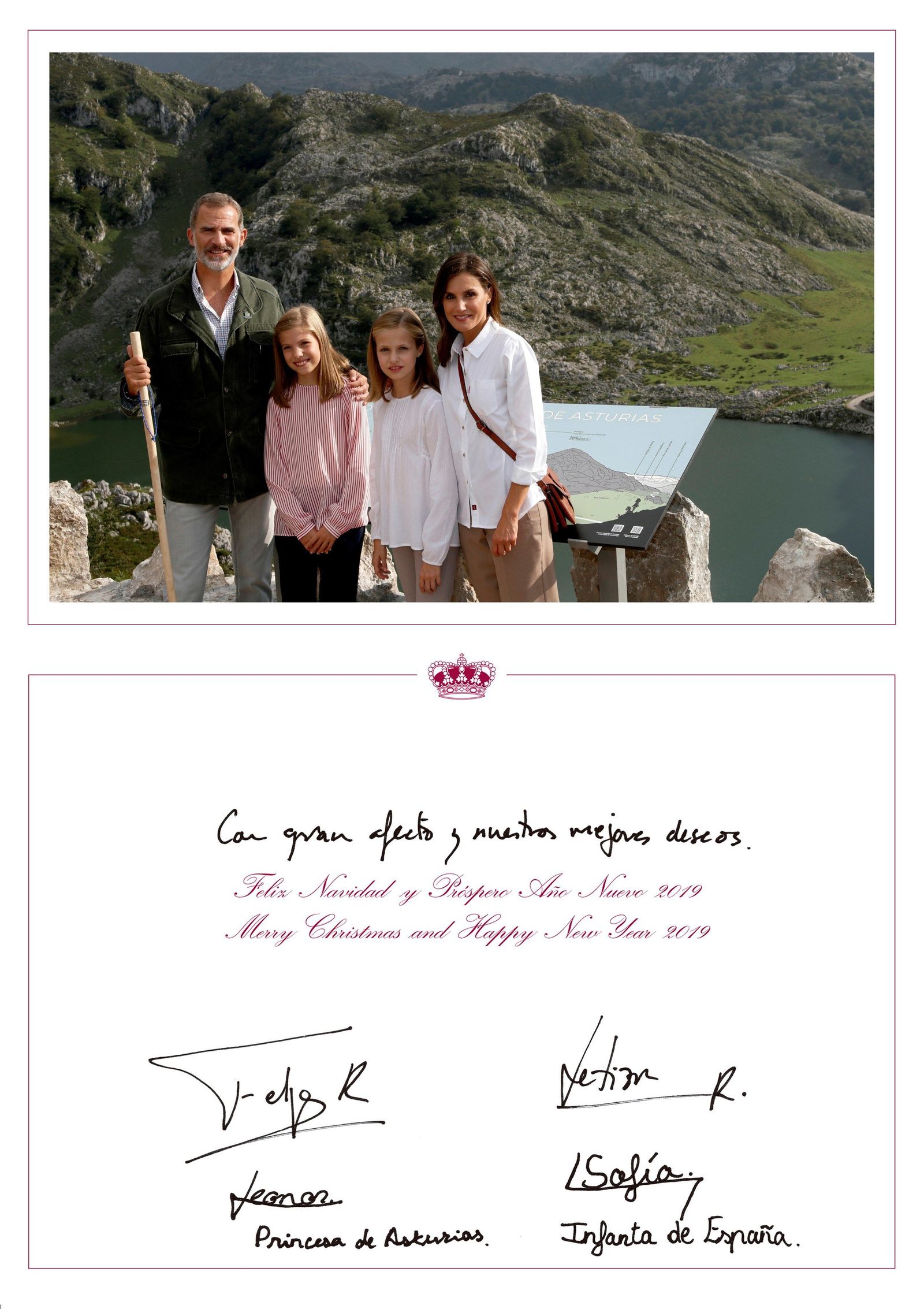Los Reyes Felipe VI y Letizia, con sus dos hijas, el 8 de septiembre en Covadonga.