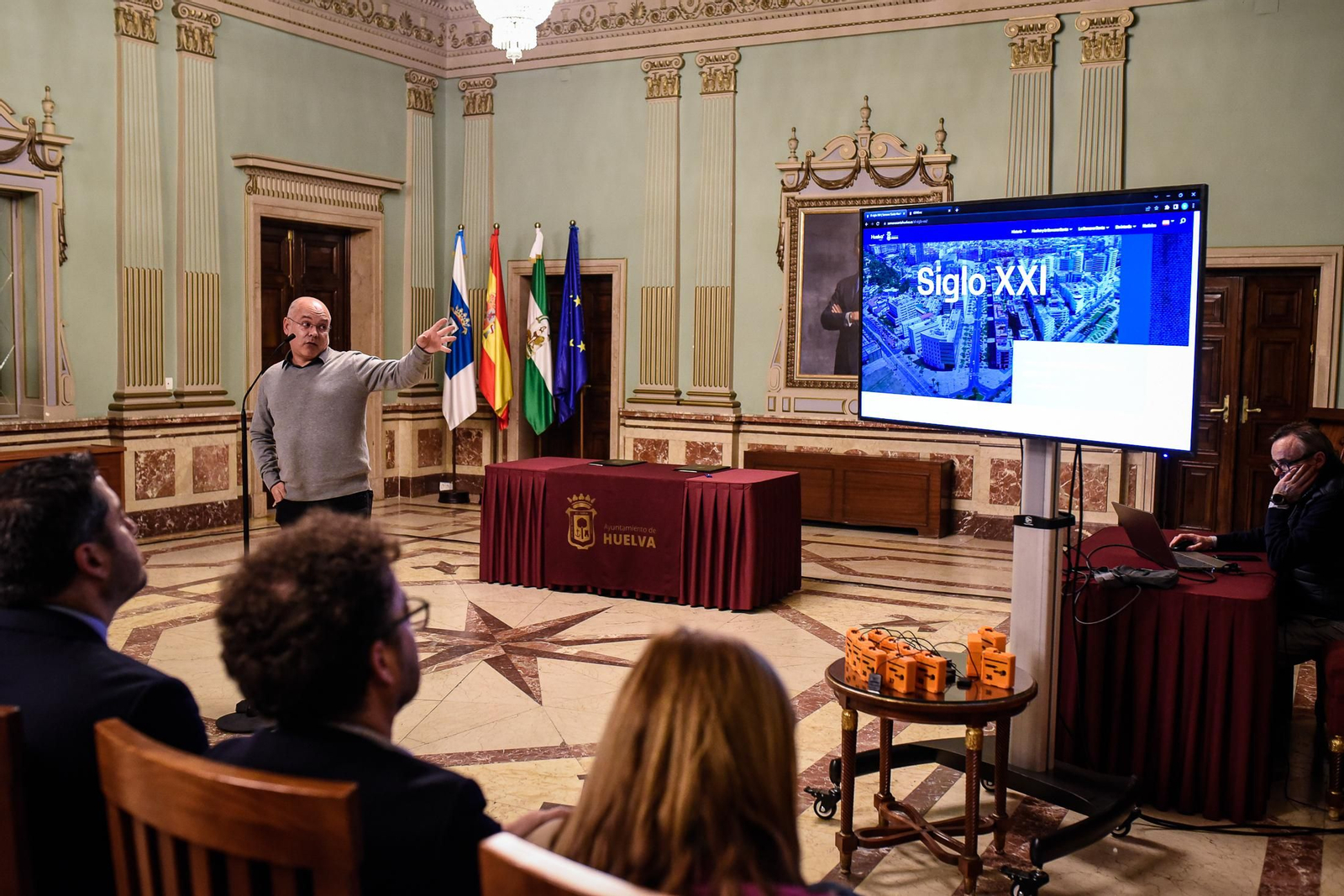 Imágenes de la presentación de la Web Turística Oficial de la Semana Santa de Huelva
