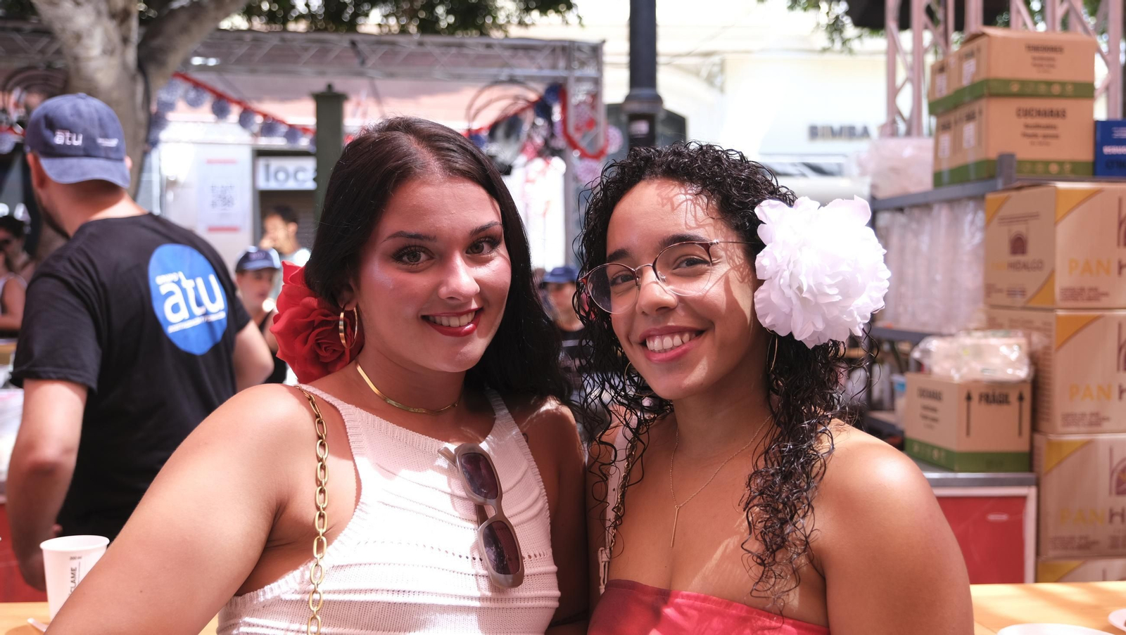 La Feria del Mediodía del martes en Almería, en imágenes