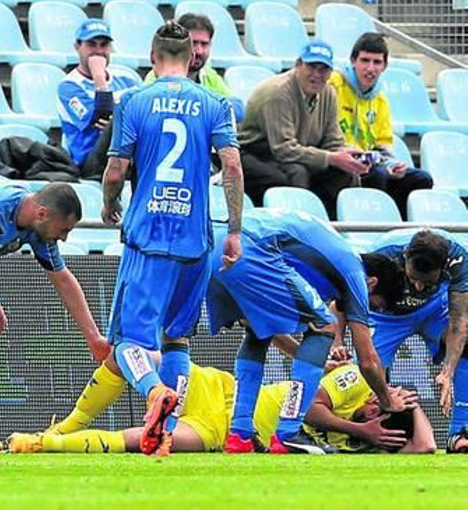 Los jugadores del Getafe se preocupan por el estado de Musacchio tras su gravísima lesión de peroné.
