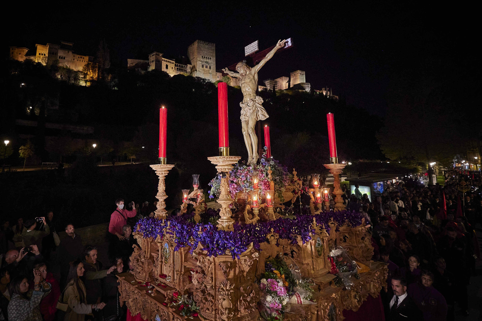 Imágenes: El Sacromonte se rinde ante su Cristo