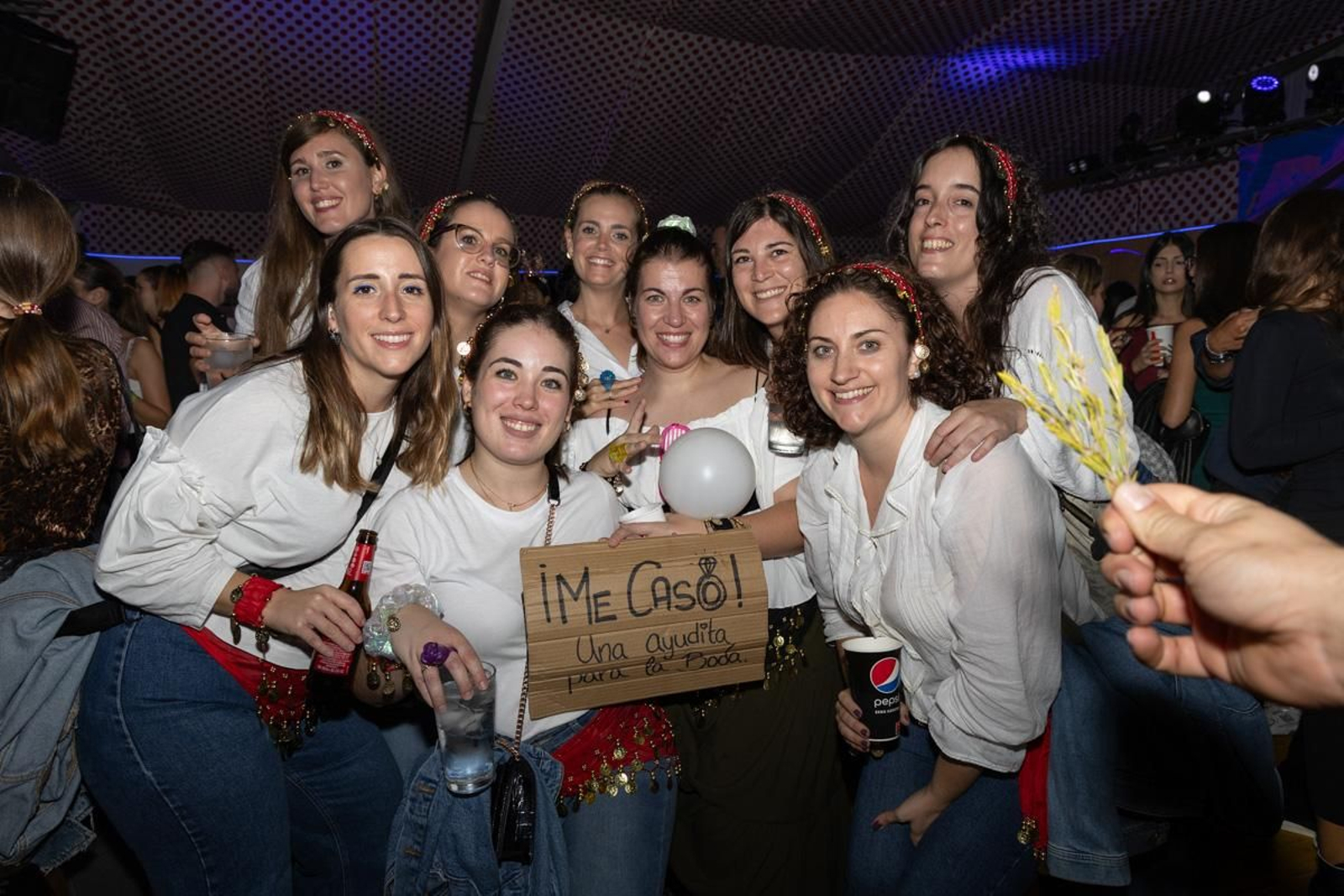 Feria de noche de San Lucas, Concierto de La Plazuela y La Mona Chita Rock, en imágenes