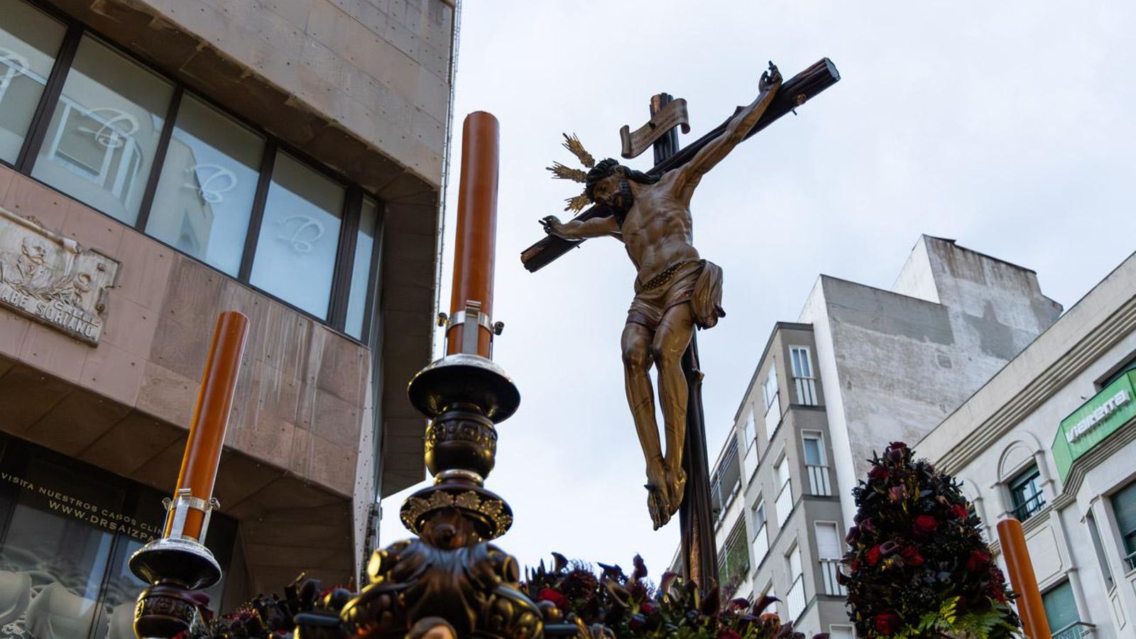 Los jiennenses se recrean con la cofradía de los Estudiantes un nuevo Lunes Santo