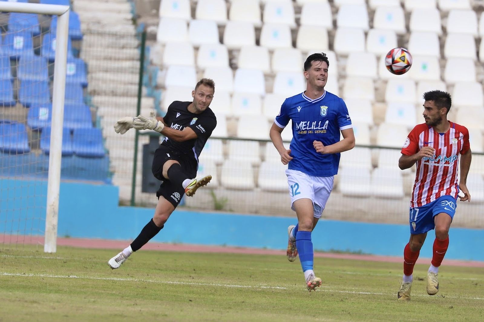 Las fotos de la victoria del Algeciras en Melilla