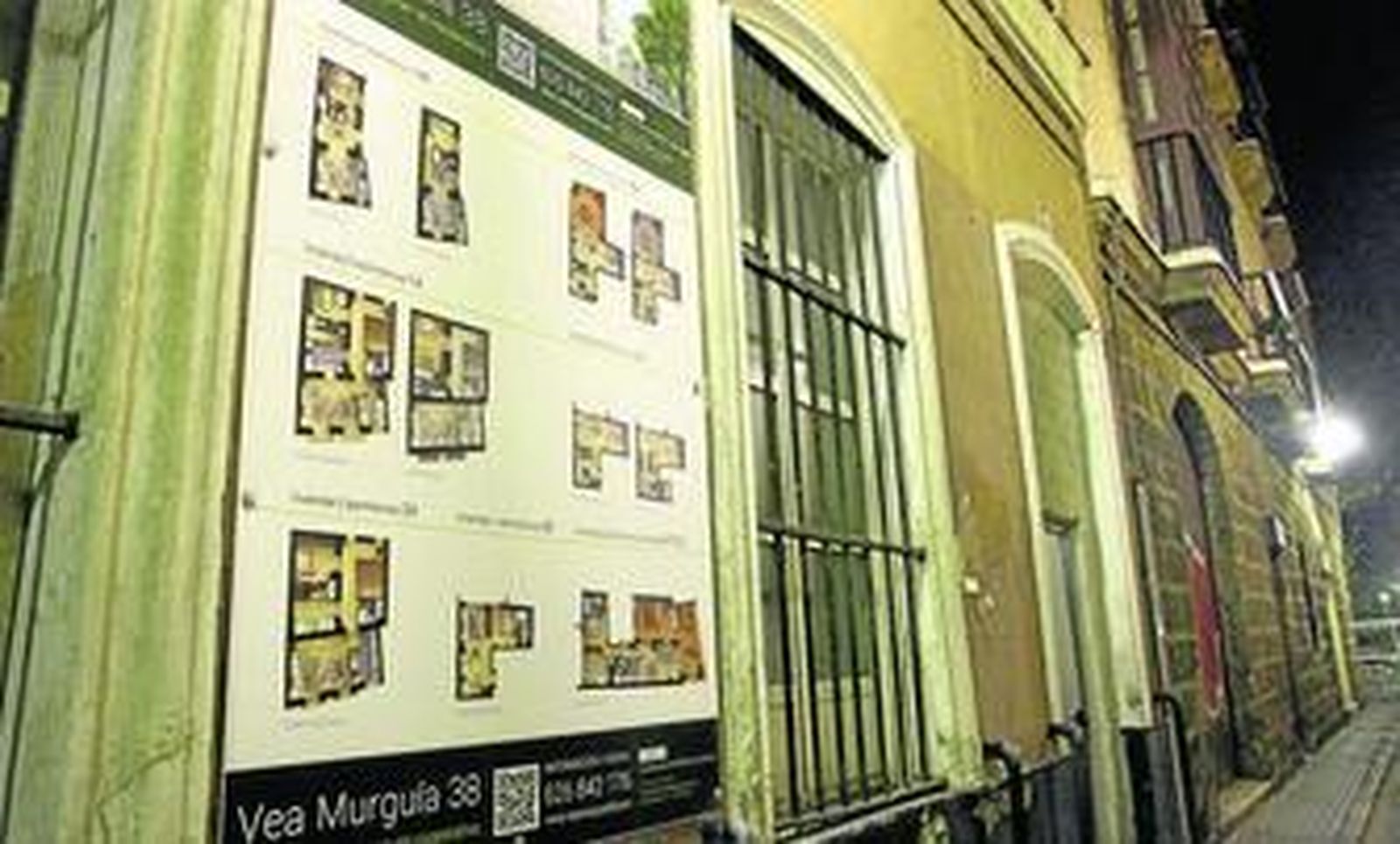 En la fachada del 38 de Vea Murguía se anuncia la construcción de una nueva promoción de siete viviendas, en régimen de cooperativa.