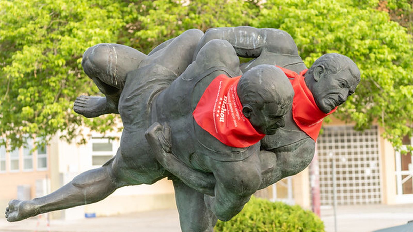 Campaña de Mahou para convertir a las peñas en Patrimonio Cultural Inmaterial de la Unesco
